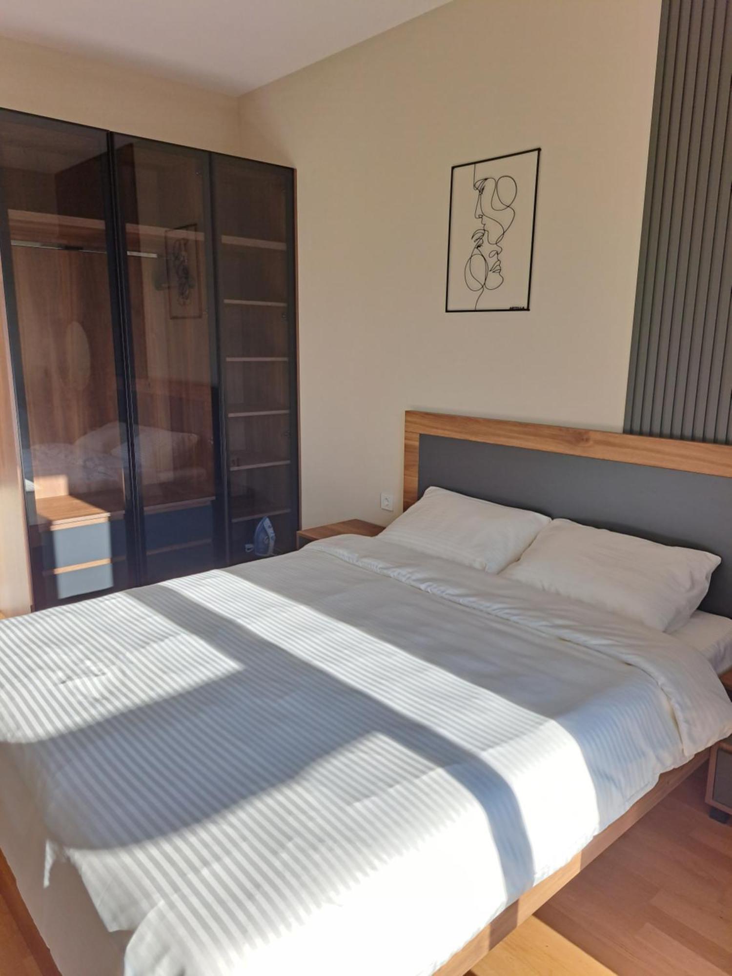 Divine 69 Luxury Apartment, Skopje City - Center, Diamond Residences, Free Parking Luaran gambar